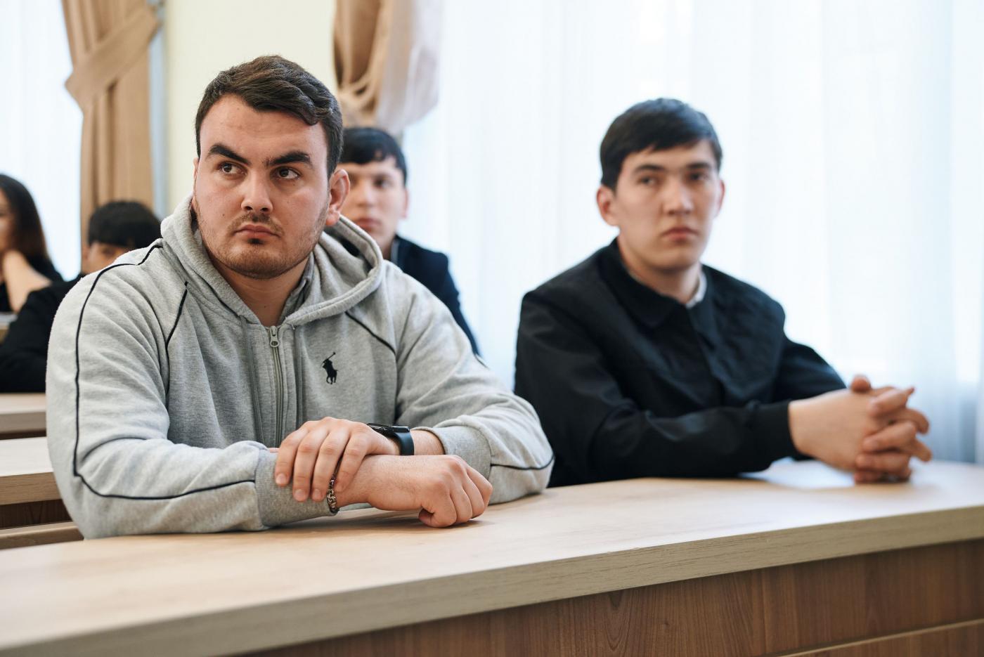 Академическая этика, ПДД и кибербезопасность. Профилактическая беседа с иностранными студентами прошла в БНТУ